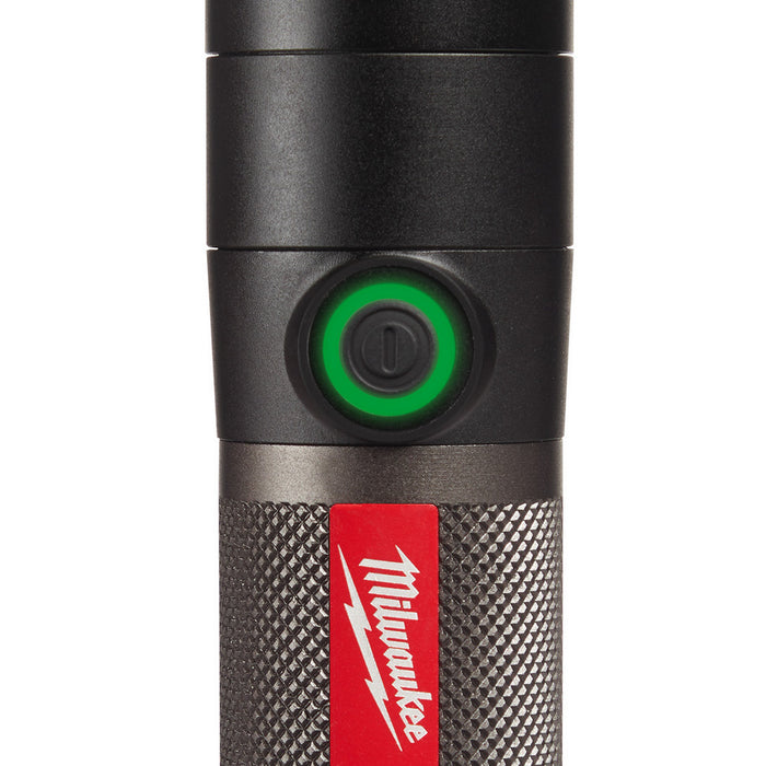 Lampe de poche compacte USB 800L