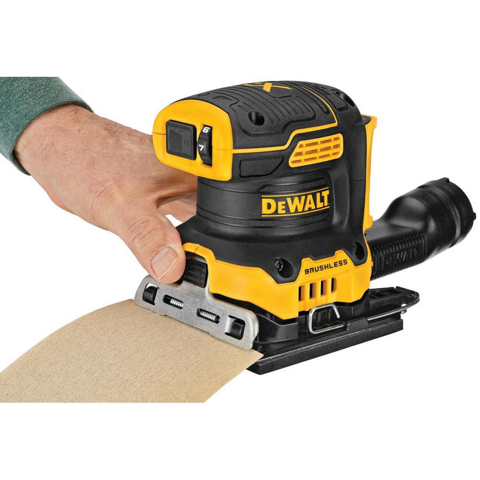 Ponceuse 1/4 de feuille 20V MAX XR® (Outil seulement)