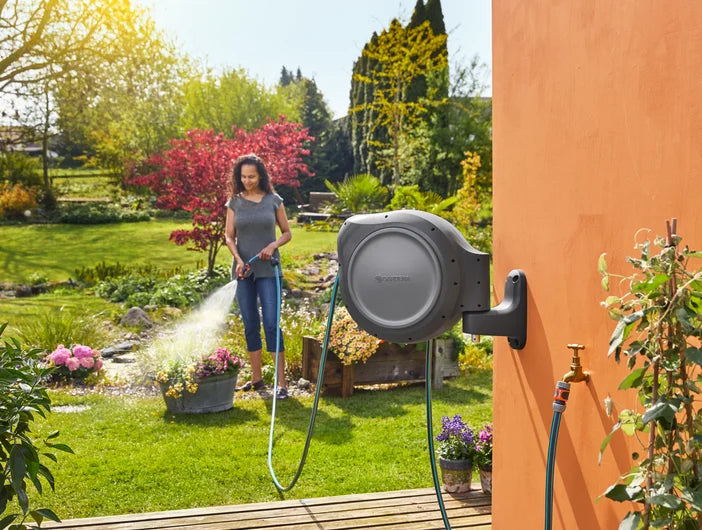 Dévidoir mural automatique 15 m 8050-44 - Gardena