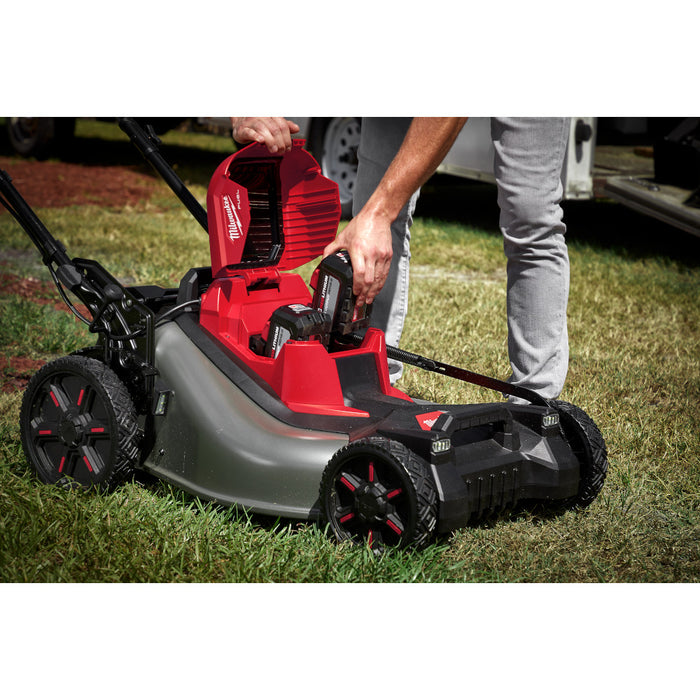 Ens. tondeuse M18 FUEL avec 2 batteries 12.0Ah