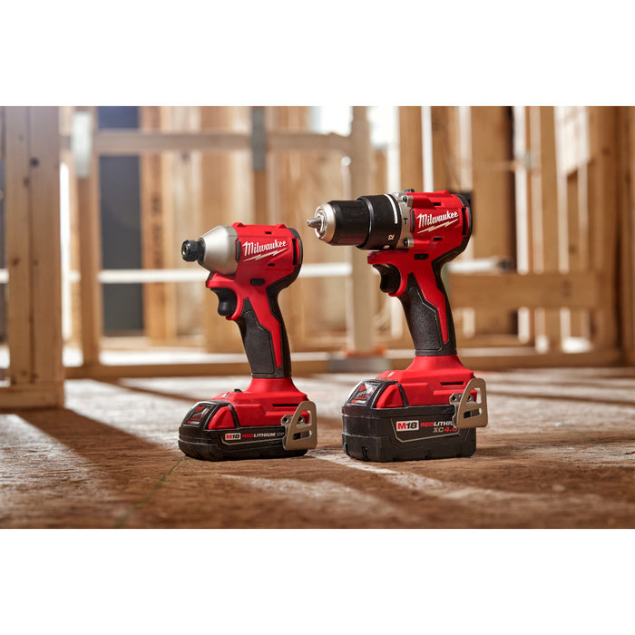 Ensemble de perceuse et visseuse compactes M18