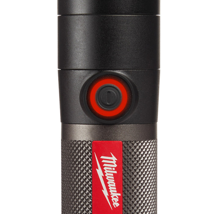 Lampe de poche compacte USB 800L