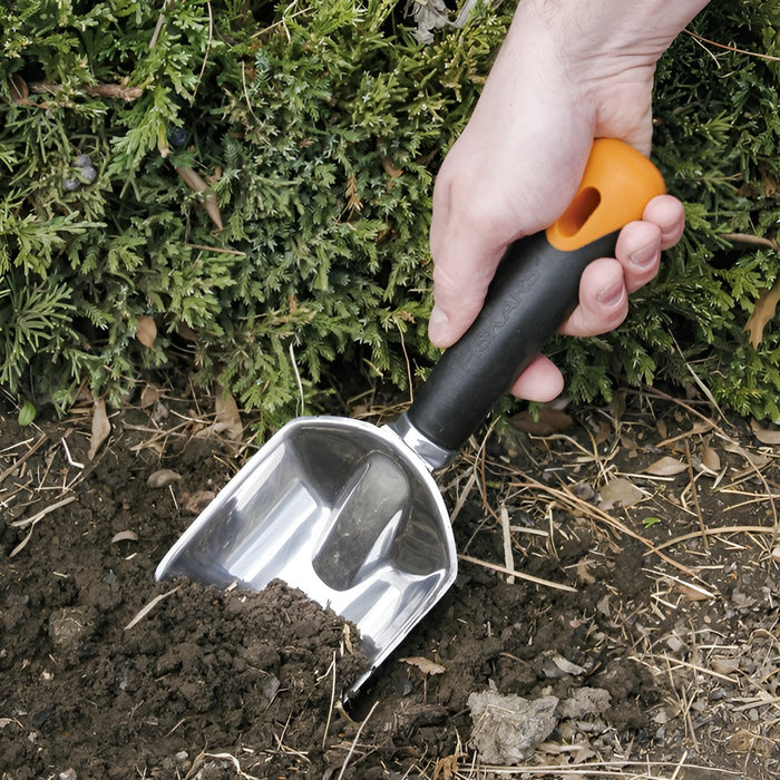 Truelle large avec poignée en plastique 370730-5001 - Fiskars