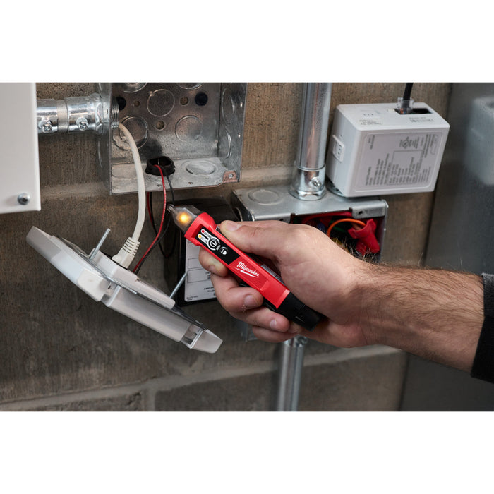 Détecteur de tension à double gamme 10V-49V et 50V-1000V Milwaukee