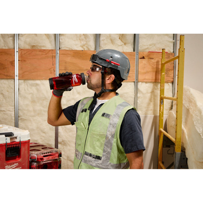 Bouteille en plastique rouge Packout Milwaukee 25 oz