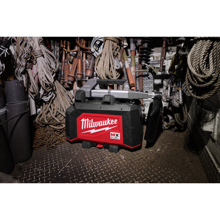 ENS. TOUR ECLAIRAGE 15KL MXFUEL Milwaukee