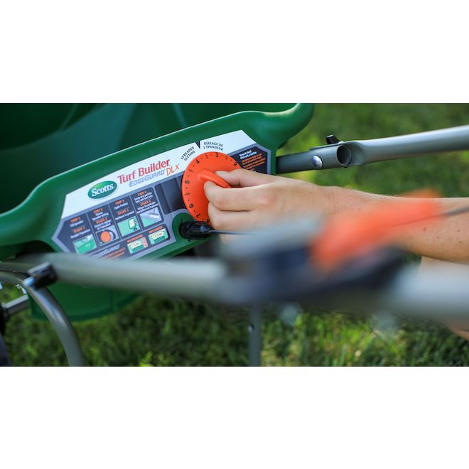 Épandeur rotatif Turf Builder EdgeGuard DLX Scotts